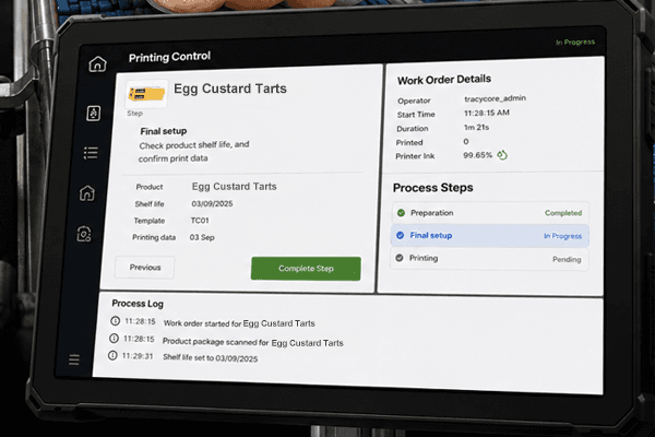The TracyCore printing control screen on a line terminal, showing the product, shelf life, print template, work order details and the process steps for the run.